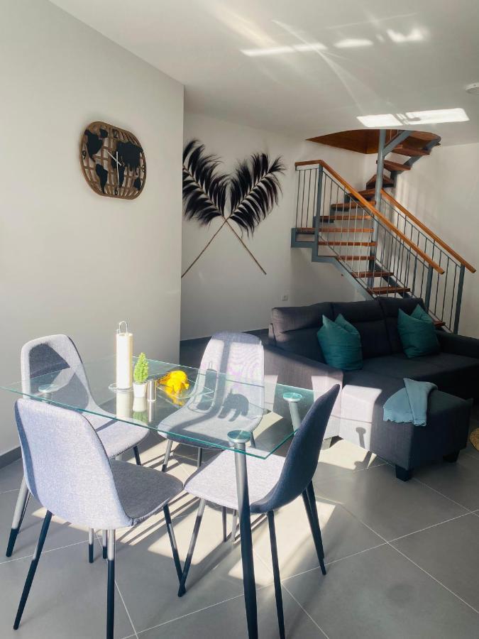 Amplio Duplex Daire Tamaimo Dış mekan fotoğraf
